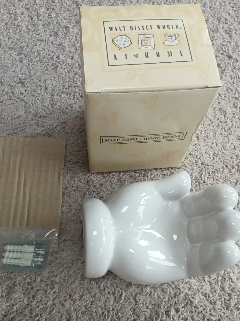 New WDW Disney Parks Mickey Mouse Glove Hand Soap Dish Robe Hook